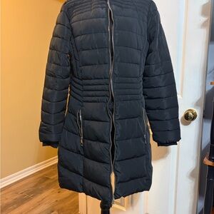 Women's Black Quilted Puffer Jacket